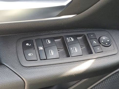 Used 2023 RAM 1500 Big Horn AWD/4WD image 16