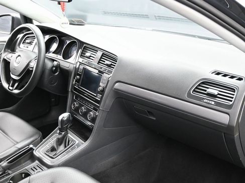 Used 2021 Volkswagen Golf 4-Door image 33