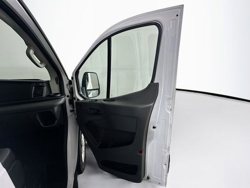 Used 2024 Ford Transit 350 XLT image 29