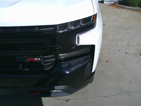 Used 2021 Chevrolet Silverado 1500 LT Trail Boss w/ Convenience Package II image 7