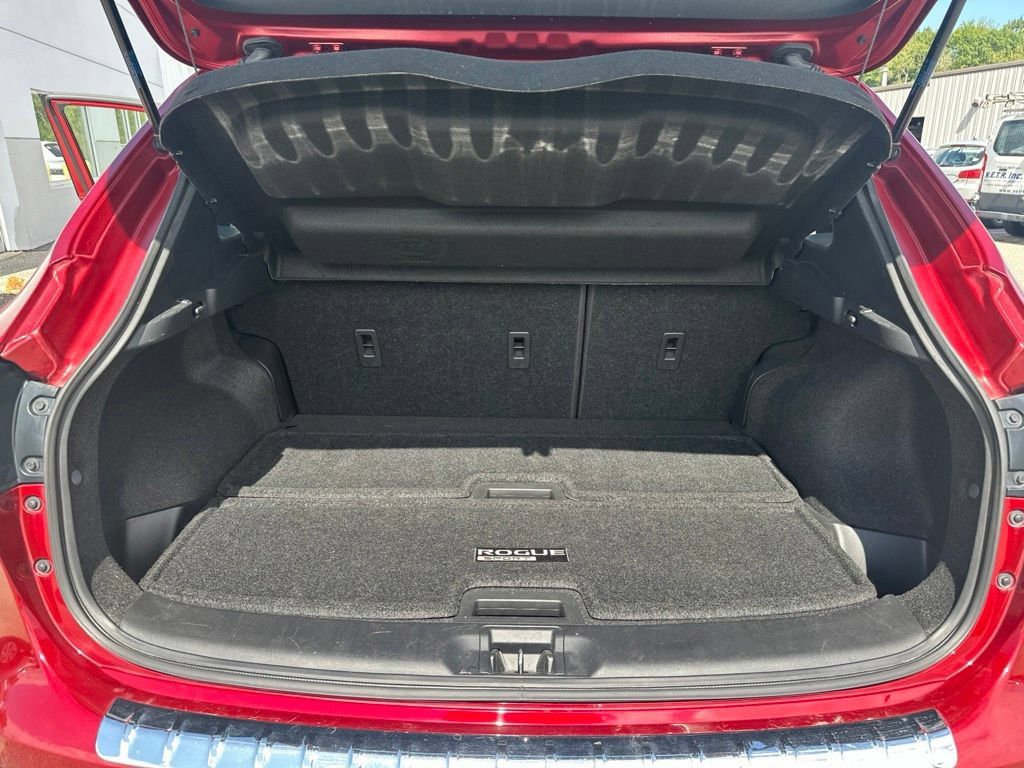 Used 2022 Nissan Rogue Sport SL w/ Premium Package AWD/4WD image 35