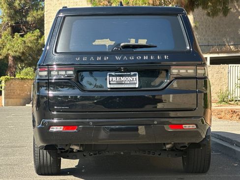 Used 2023 Jeep Grand Wagoneer Series III w/ Quick Order Packagew 28T AWD/4WD image 4