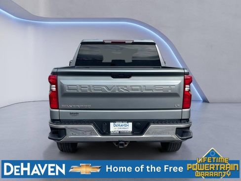 Used 2022 Chevrolet Silverado 1500 LT AWD/4WD image 3