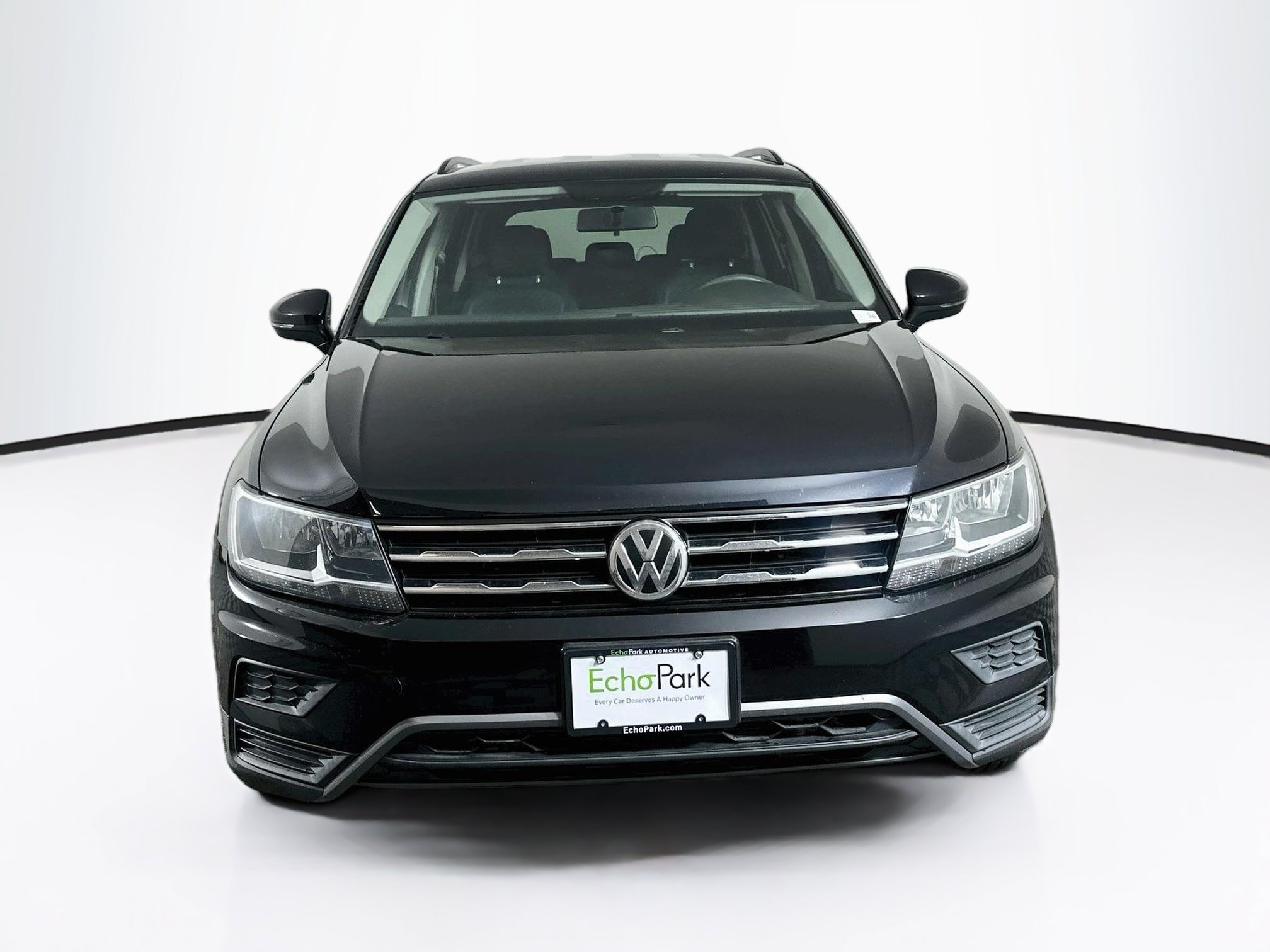 Used 2019 Volkswagen Tiguan S w/ Driver Assistance Package FWD image 2