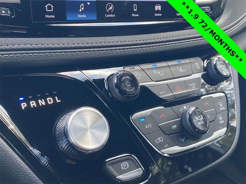 New 2026 Chrysler Pacifica Select image 22