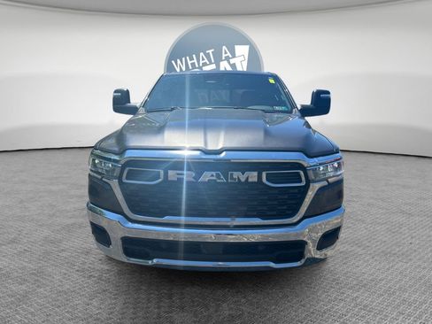 Used 2025 RAM 1500 Big Horn AWD/4WD image 9