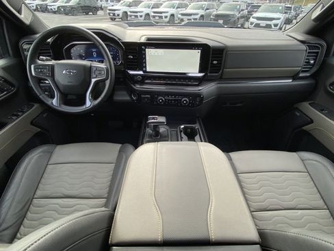 Used 2023 Chevrolet Silverado 1500 ZR2 w/ Technology Package image 25