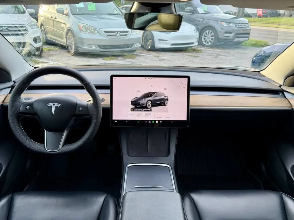 Used 2022 Tesla Model 3 RWD image 8
