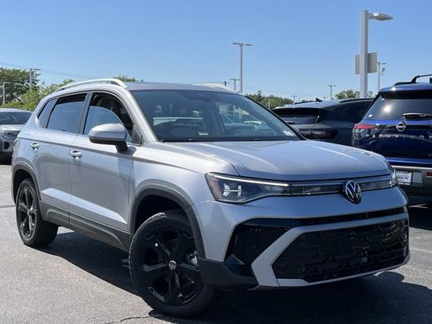 New 2026 Volkswagen Taos SEL AWD/4WD image 2