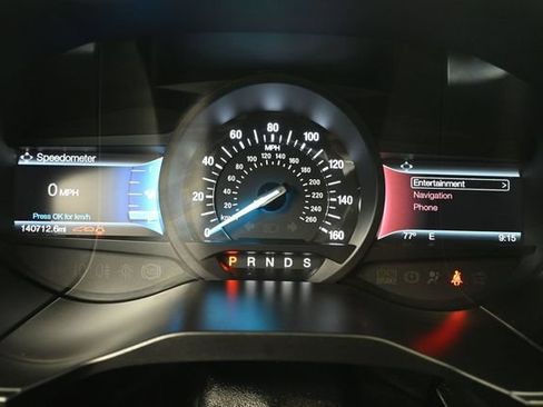 Used 2016 Ford Edge Titanium w/ Technology Package AWD/4WD image 22