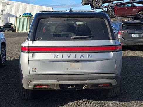 Used 2023 Rivian R1S Adventure image 3