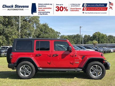 Used 2020 Jeep Wrangler Unlimited Sahara AWD/4WD image 5