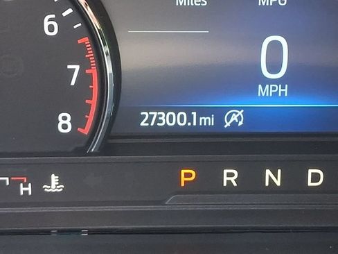 Used 2021 Ford Explorer XLT w/ Equipment Group 202A AWD/4WD image 20