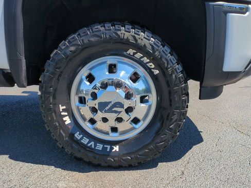 Used 2024 GMC Sierra 3500 Denali Ultimate AWD/4WD image 13