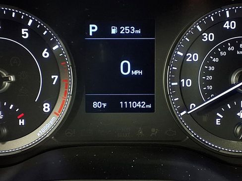 Used 2021 Hyundai Venue SE FWD image 16