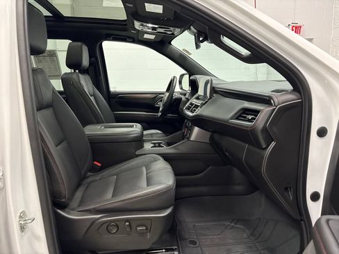 Used 2023 Chevrolet Suburban RST w/ Luxury Package AWD/4WD image 35