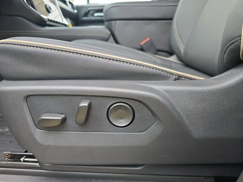 New 2026 GMC Yukon XL Elevation w/ LPO, Floor Liner Package image 13