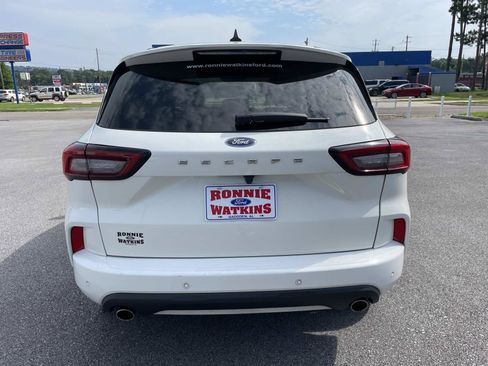 Used 2023 Ford Escape ST-Line w/ Tech Pack #1 FWD image 5