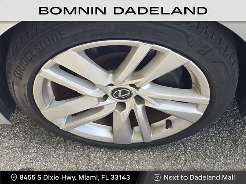 Used 2023 Lexus IS 300 300 image 9