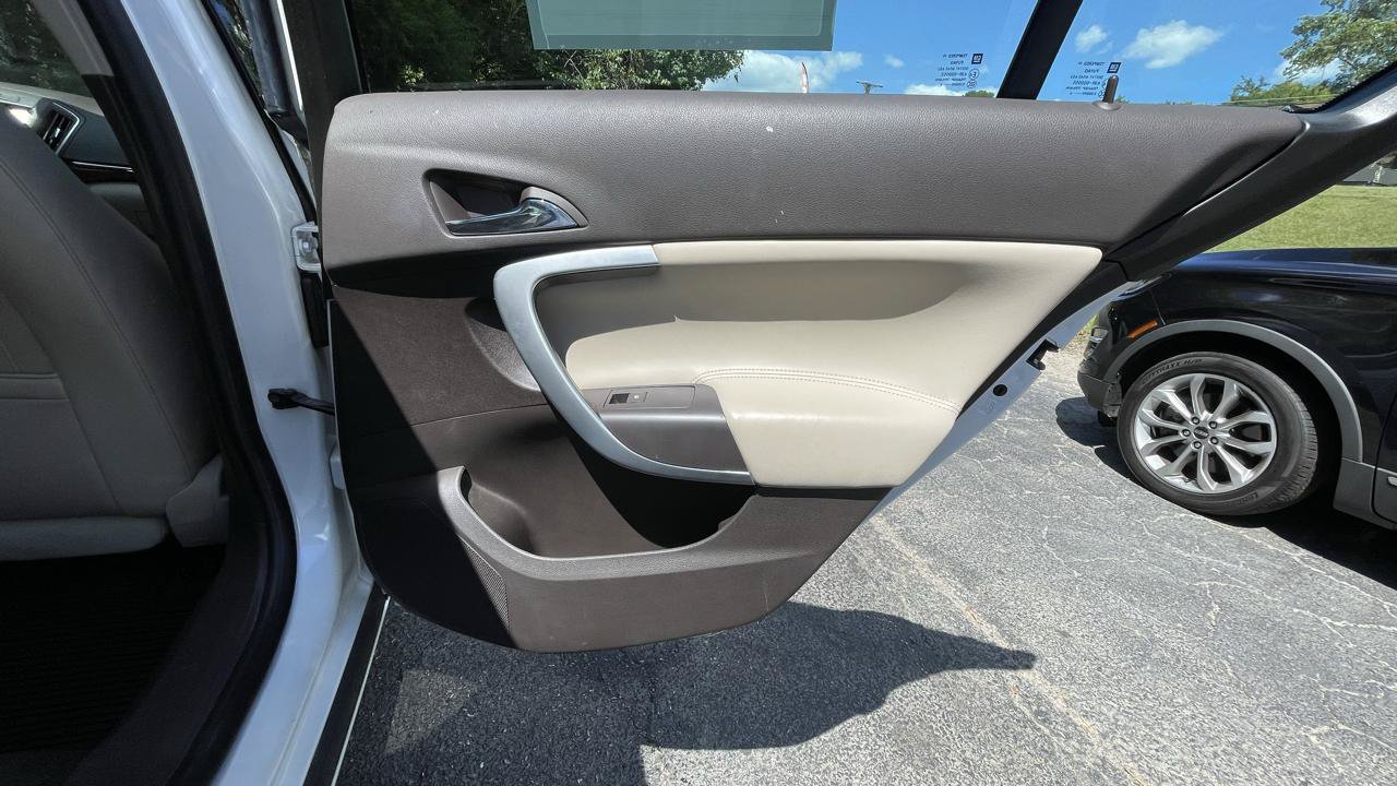 Used 2016 Buick Regal Premium w/ Driver Confidence Package #1 AWD/4WD image 22