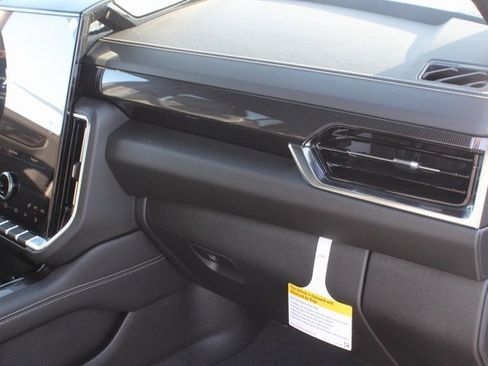 New 2026 GMC Yukon XL Elevation w/ LPO, Floor Liner Package image 29