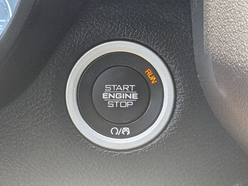 Used 2021 RAM 1500 Big Horn AWD/4WD image 23