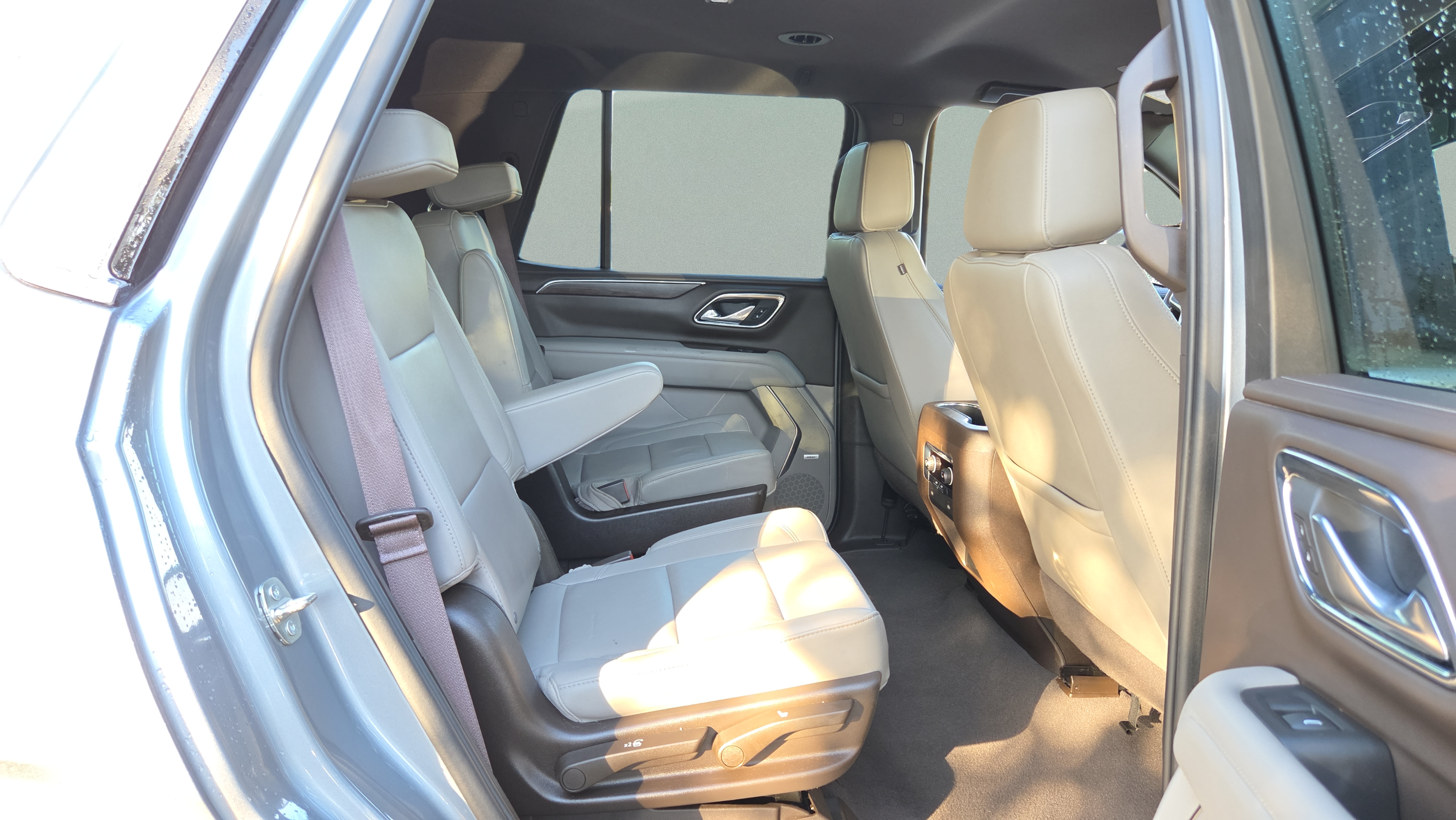 Used 2023 Chevrolet Tahoe LT RWD image 14