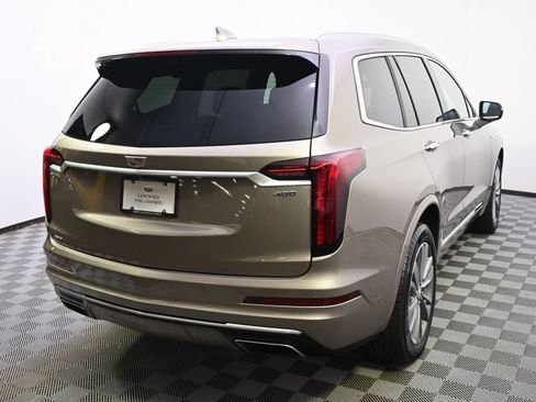 Used 2022 Cadillac XT6 Premium Luxury w/ Platinum Package AWD/4WD image 6