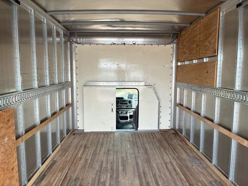 Used 2021 Ford E-350 and Econoline 350 Super Duty w/ Power Windows & Locks Group image 21