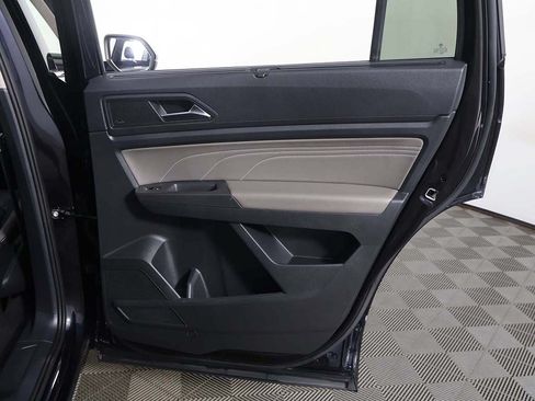 Used 2023 Volkswagen Atlas SEL Premium AWD/4WD image 30