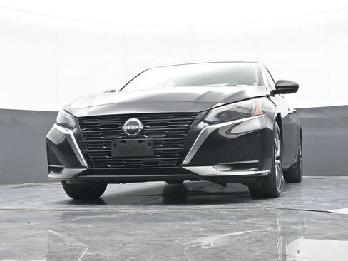 Used 2024 Nissan Altima 2.5 SV image 49