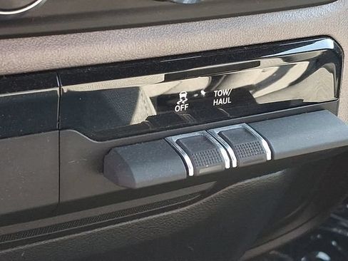 Used 2021 RAM 1500 Big Horn AWD/4WD image 27