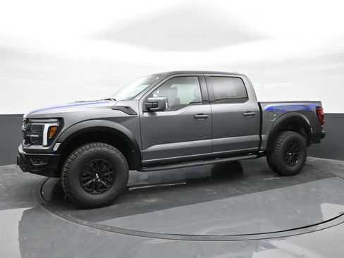 Used 2025 Ford F150 Raptor image 4