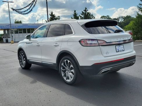 Used 2023 Lincoln Nautilus Reserve w/ Luxury Package AWD/4WD image 4