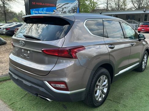 Used 2019 Hyundai Santa Fe SEL image 5