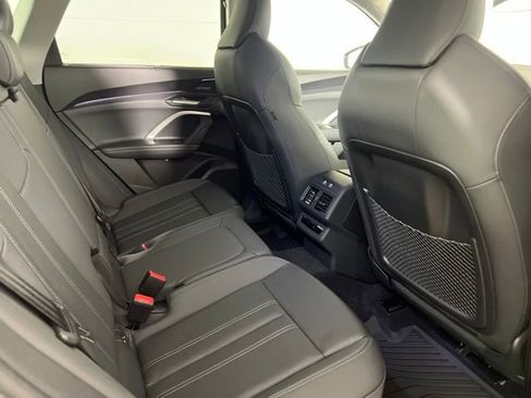 Used 2025 Audi Q5 Premium Plus w/ Premium Plus AWD/4WD image 15