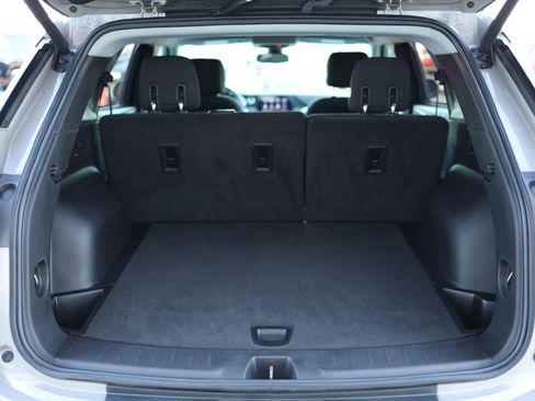 Used 2021 Chevrolet Blazer LT FWD image 39