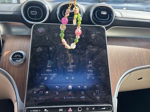 Used 2024 Mercedes-Benz GLC 300 4MATIC image 12