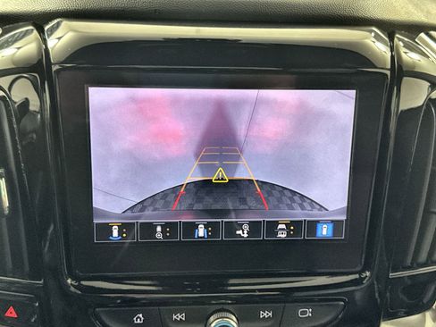 Used 2022 Chevrolet Traverse Premier w/ Redline Edition image 19