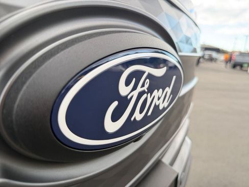 Used 2024 Ford F150 Lightning Lariat AWD/4WD image 35