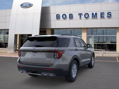 New 2026 Ford Explorer Active w/ Active Comfort Package image 10
