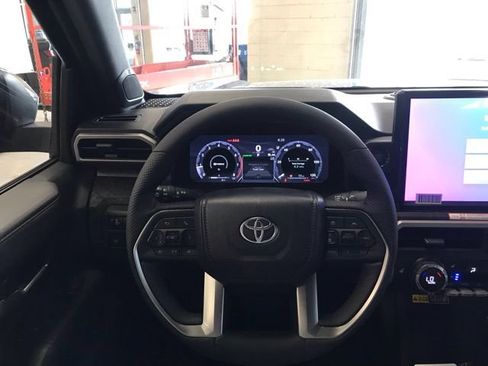 Certified 2025 Toyota Tacoma Limited AWD/4WD image 8