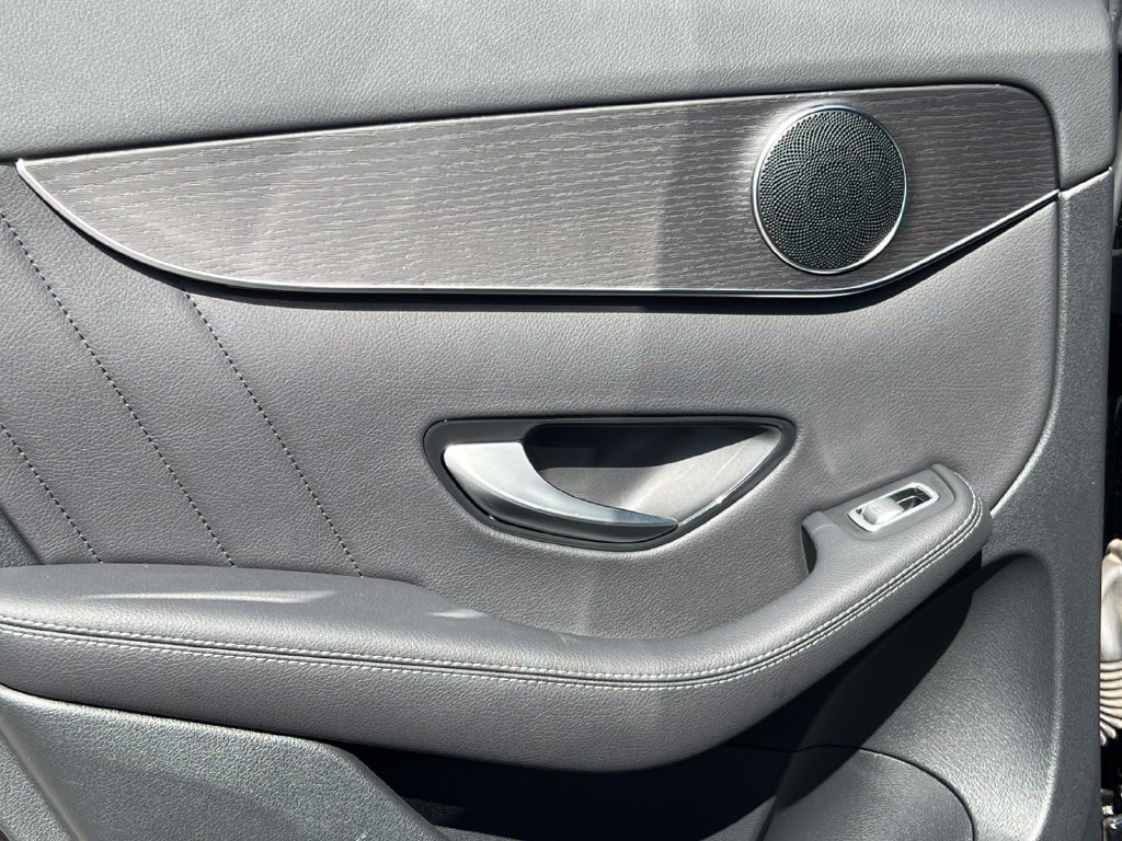 Certified 2022 Mercedes-Benz GLC 300 4MATIC image 35