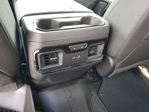 New 2026 GMC Sierra 1500 AT4 w/ AT4 Premium Package AWD/4WD image 17