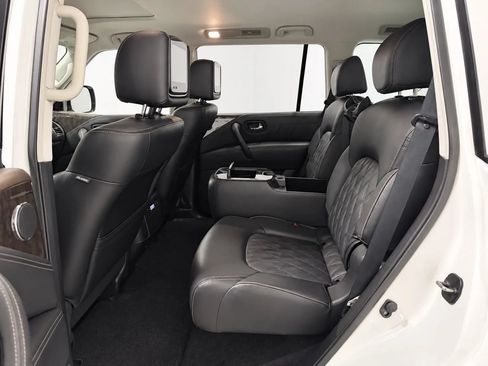 Used 2022 Nissan Armada Platinum w/ Captain's Chairs Package RWD image 15