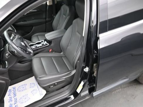 Used 2023 Buick Envision Essence AWD/4WD image 11