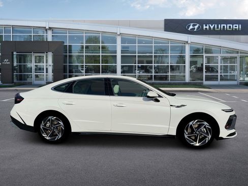 New 2026 Hyundai Sonata SEL image 9