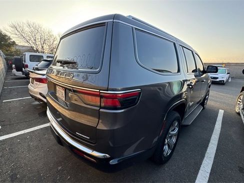 Used 2022 Jeep Wagoneer Series II image 3