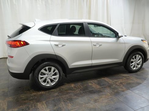 Used 2019 Hyundai Tucson SE image 3
