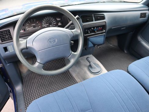 Used 1996 Toyota T100 DX image 10